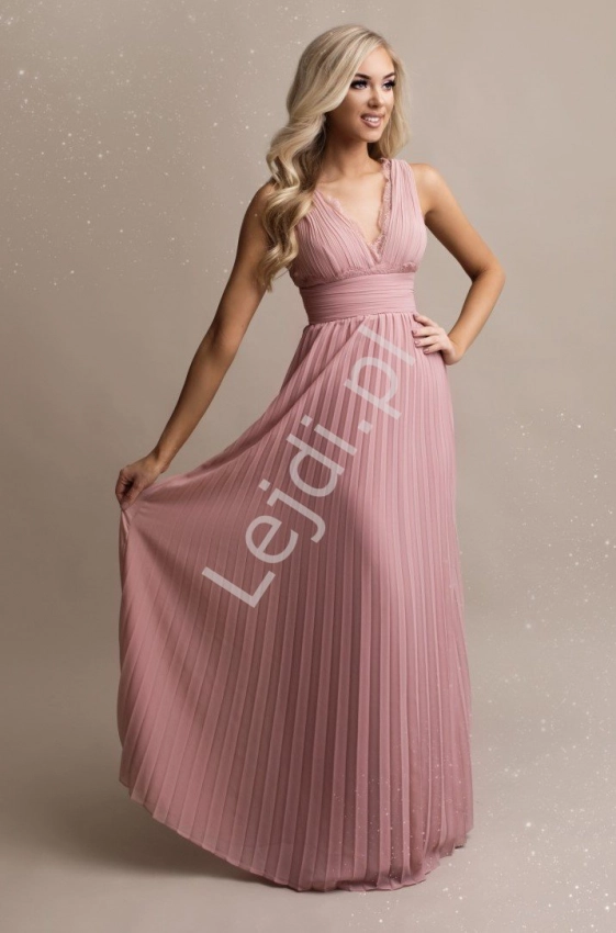 Pudrowo różowa sukienka na wesele, plisowana sukienka z koronką